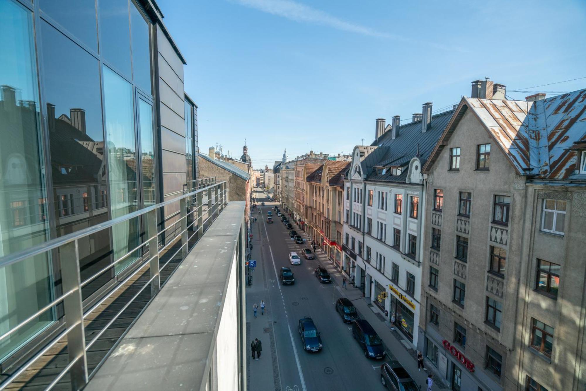 Easyrooms Dzirnavu Riga Exterior photo