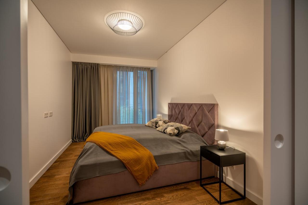 Easyrooms Dzirnavu Riga Exterior photo