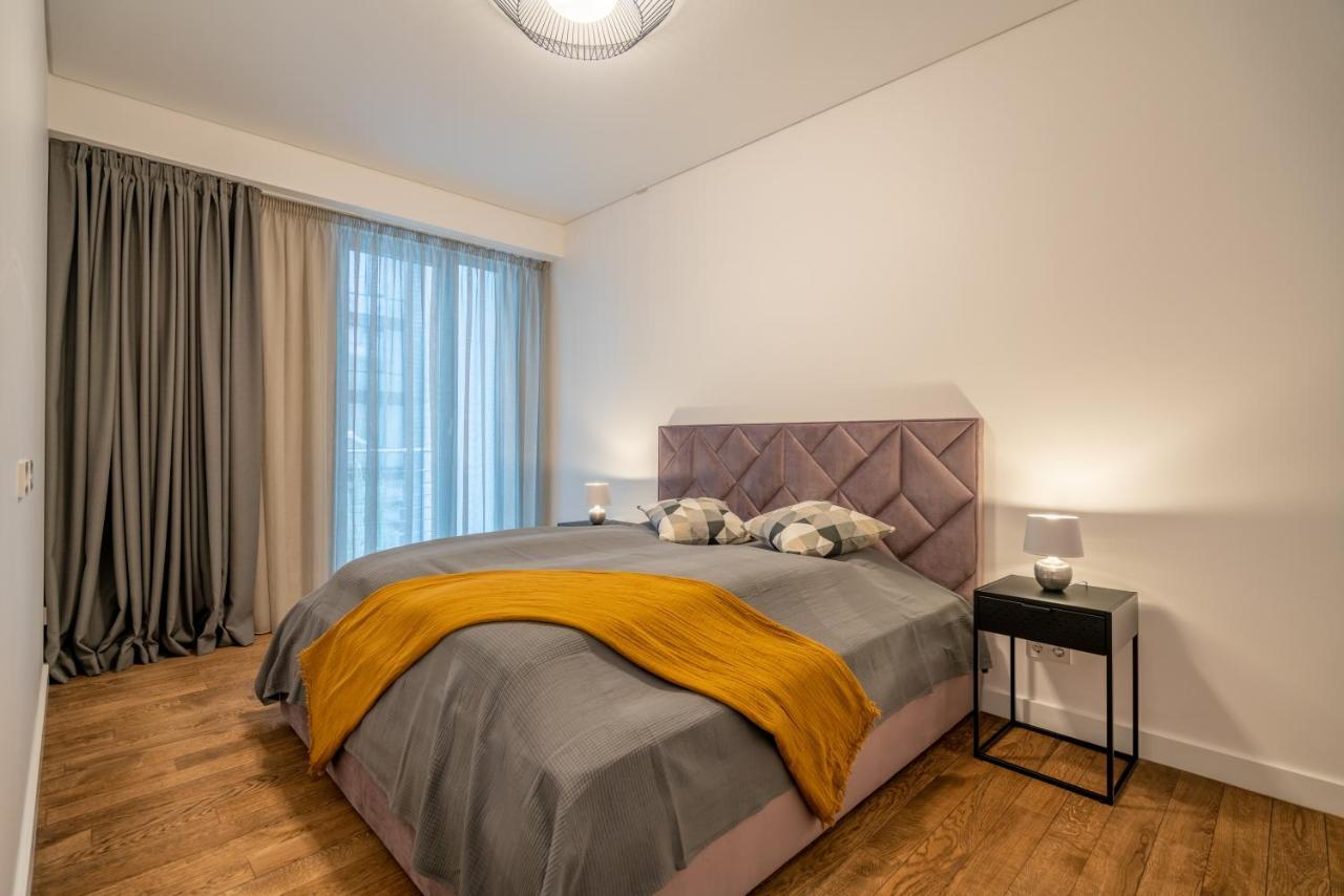 Easyrooms Dzirnavu Riga Exterior photo