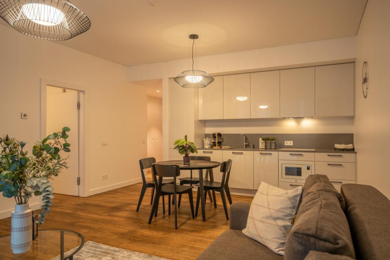 Easyrooms Dzirnavu Riga Exterior photo