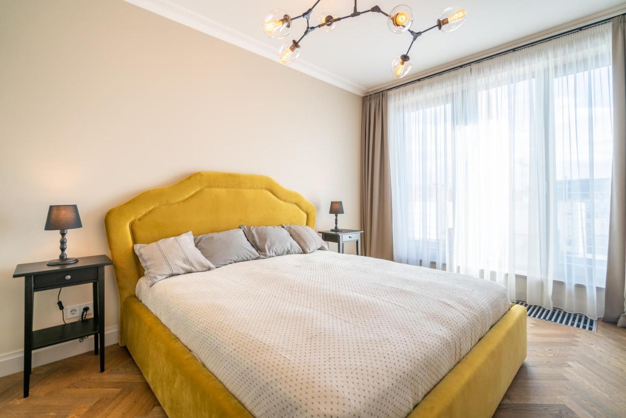 Easyrooms Dzirnavu Riga Exterior photo