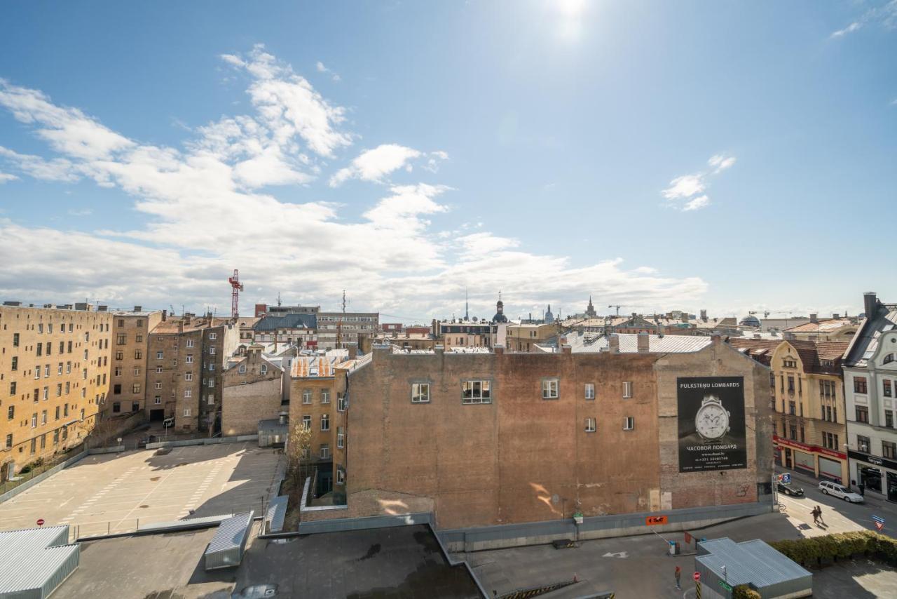Easyrooms Dzirnavu Riga Exterior photo