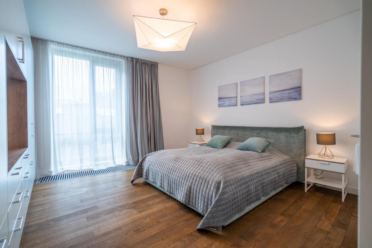 Easyrooms Dzirnavu Riga Exterior photo