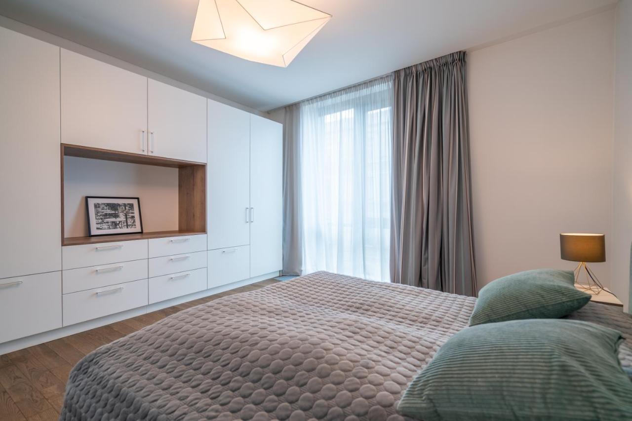 Easyrooms Dzirnavu Riga Exterior photo