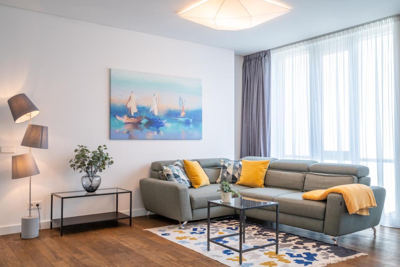 Easyrooms Dzirnavu Riga Exterior photo