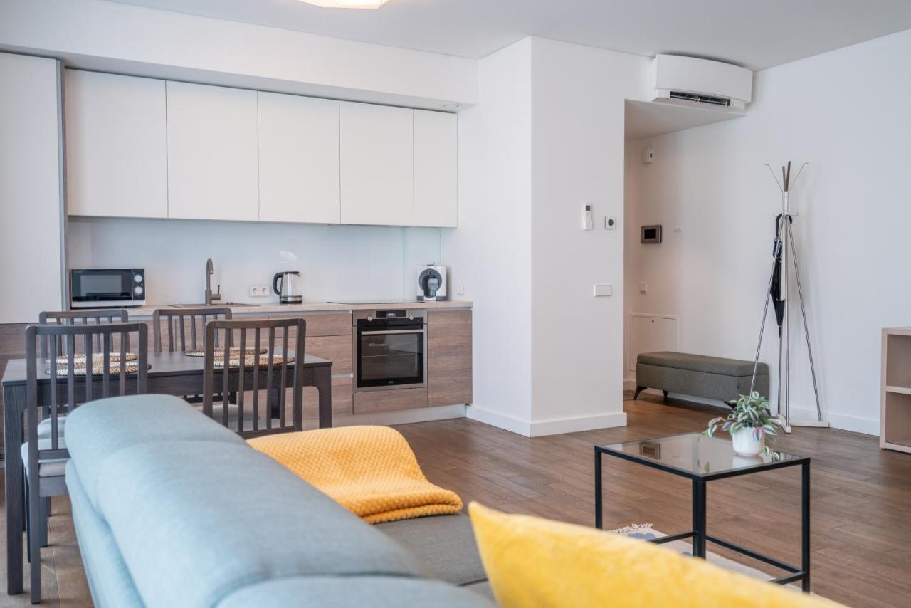 Easyrooms Dzirnavu Riga Exterior photo