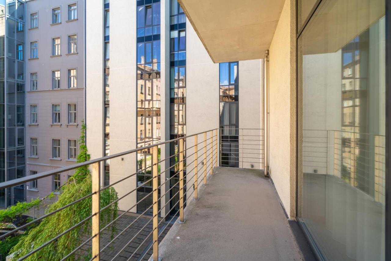Easyrooms Dzirnavu Riga Exterior photo